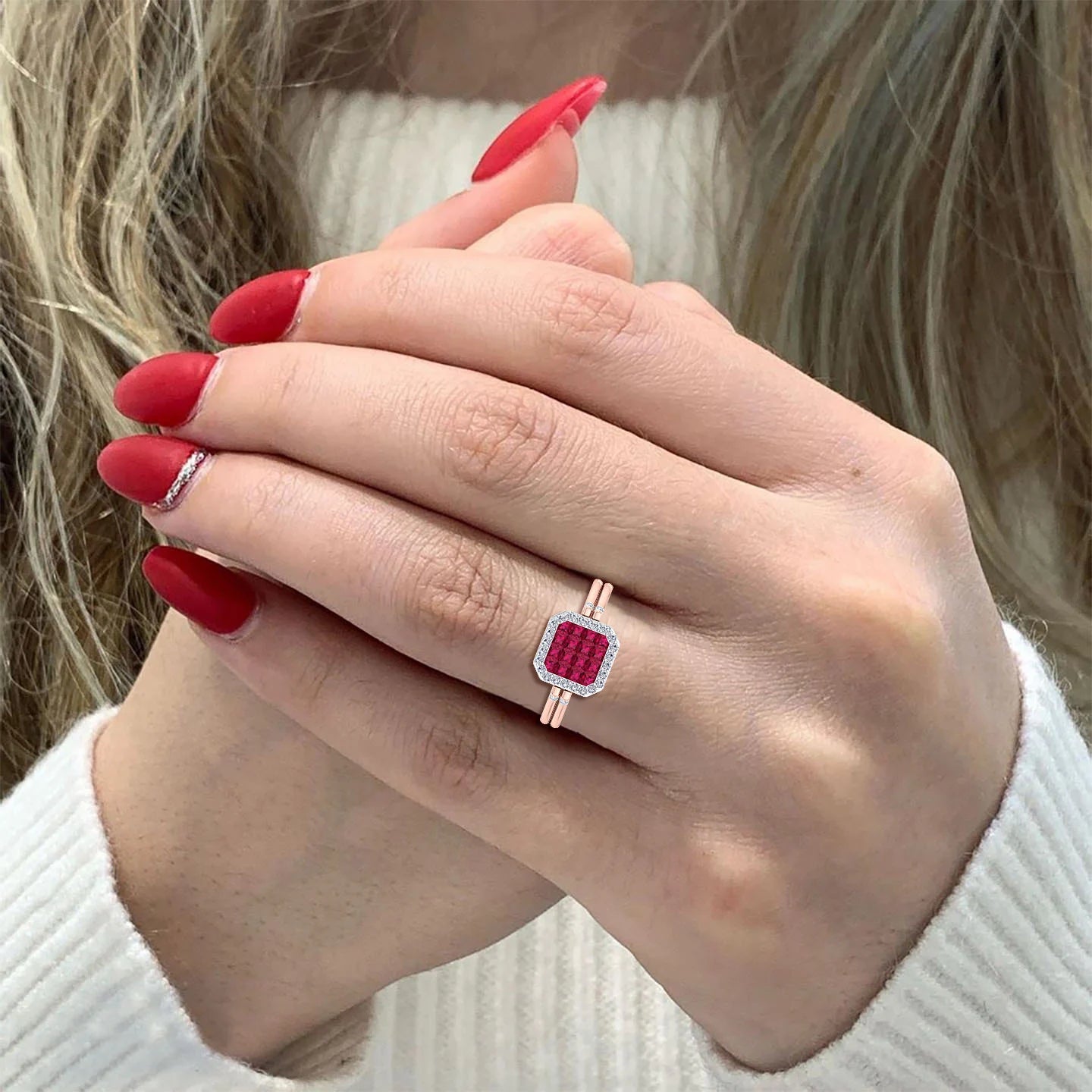 NATURAL DIAMOND JEWELLERY RING