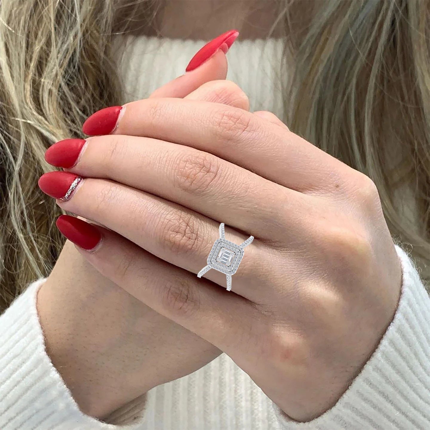 NATURAL DIAMOND JEWELLERY RING