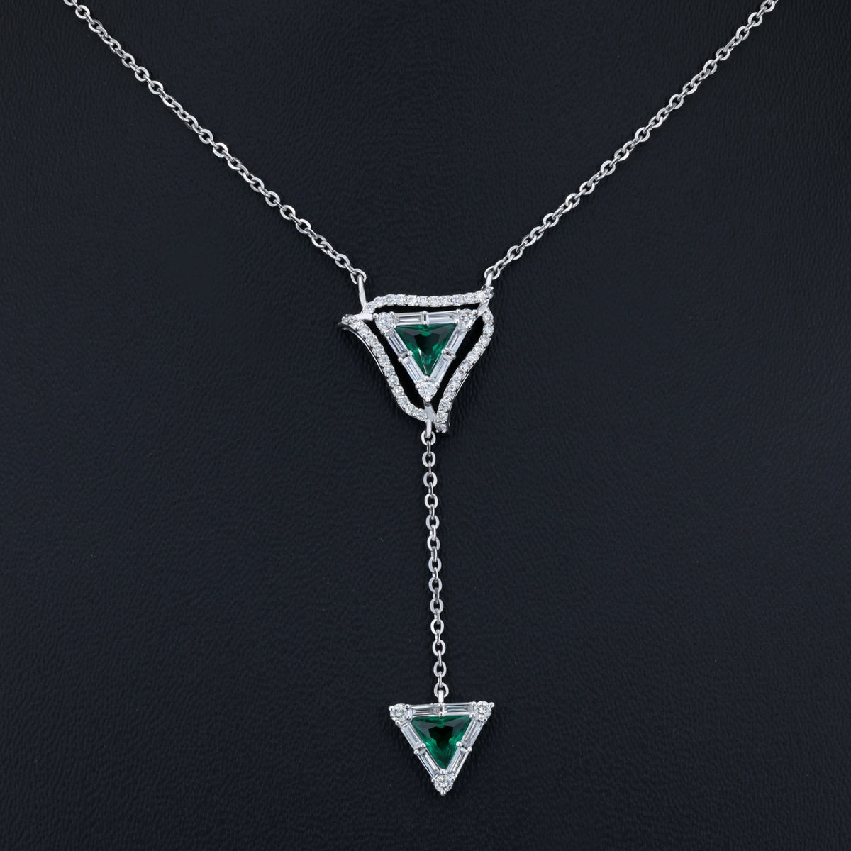 VARNORA NATURAL DIAMOND JEWELLERY PENDANT SET
