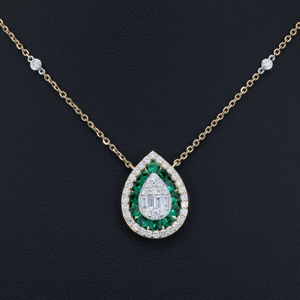 VARNORA NATURAL DIAMOND JEWELLERY PENDANT SET