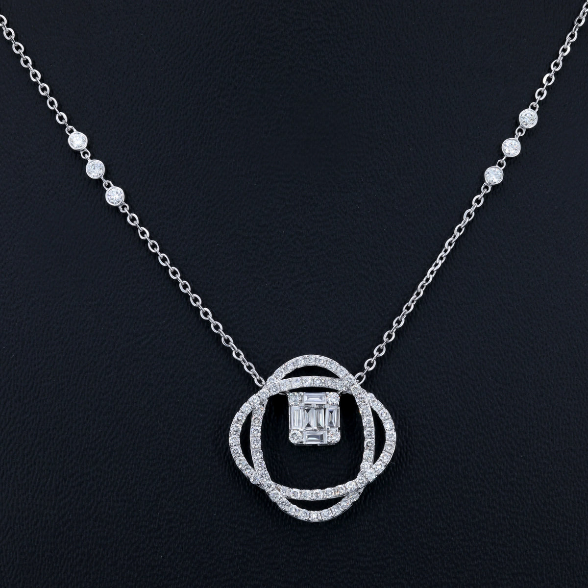 VARNORA NATURAL DIAMOND JEWELLERY PENDANT SET