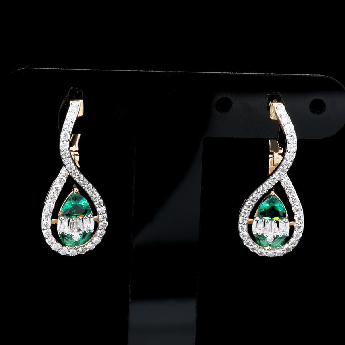 NATURAL DIAMOND JEWELLERY EARRING