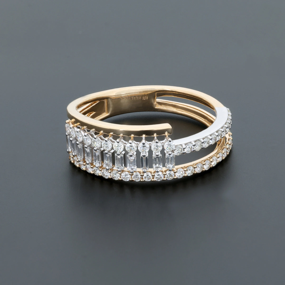 NATURAL DIAMOND JEWELLERY RING