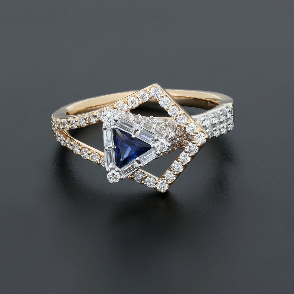 NATURAL DIAMOND JEWELLERY RING