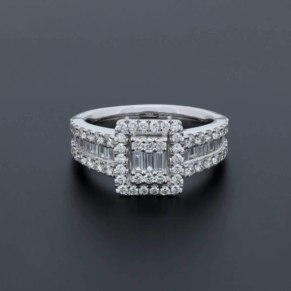 NATURAL DIAMOND JEWELLERY RING