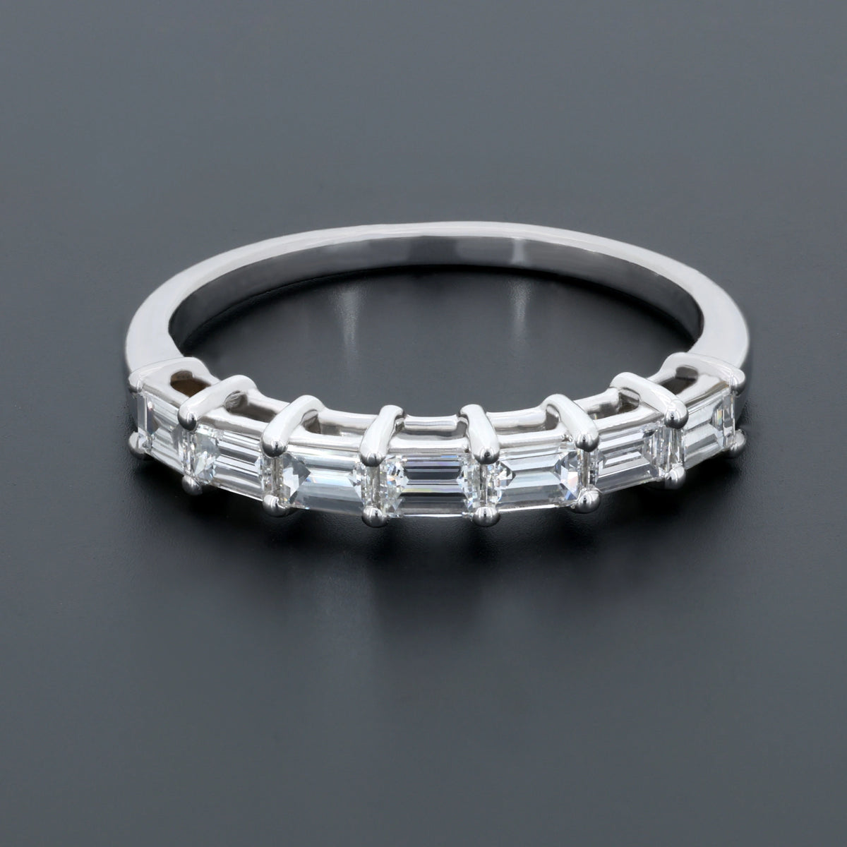 NATURAL DIAMOND JEWELLERY RING