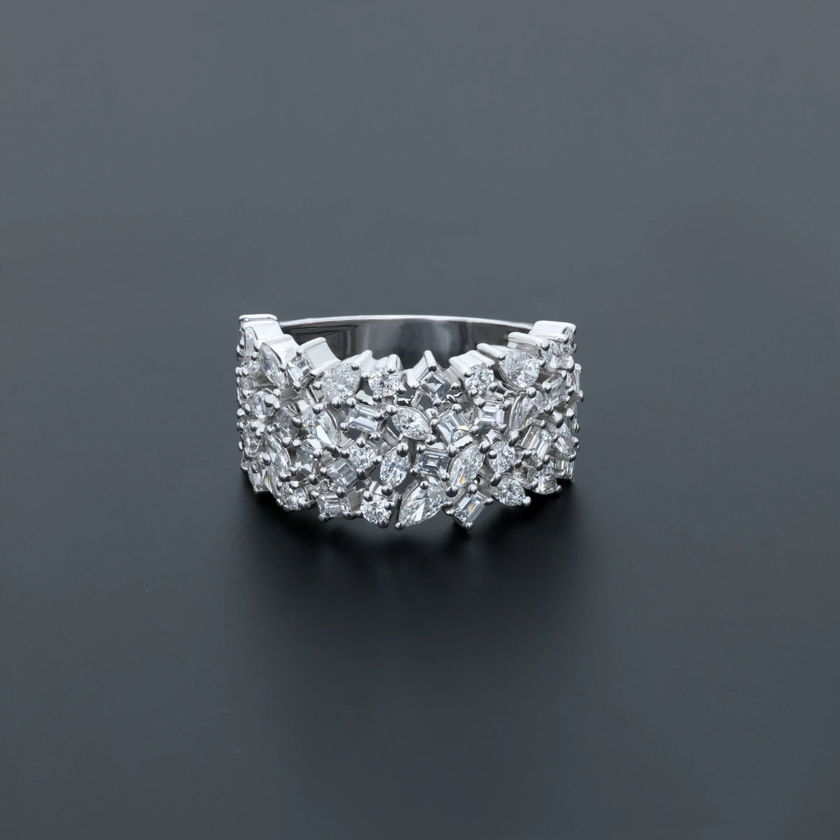 NATURAL DIAMOND JEWELLERY RING