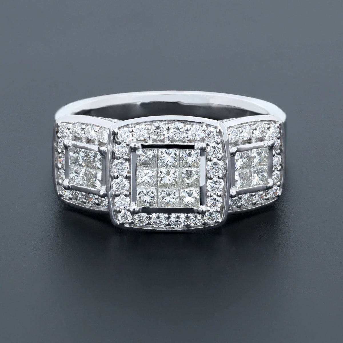 NATURAL DIAMOND JEWELLERY RING
