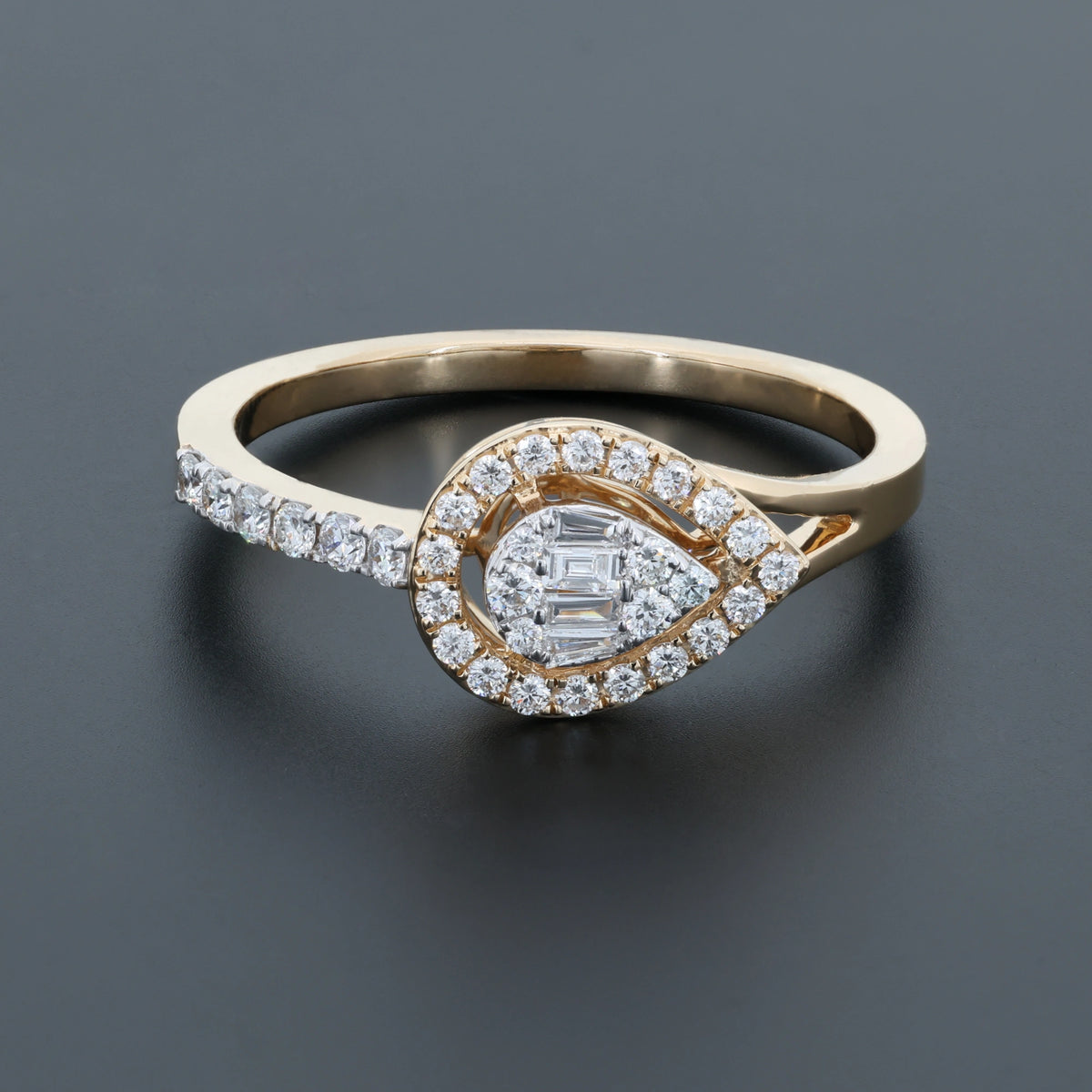 NATURAL DIAMOND JEWELLERY RING