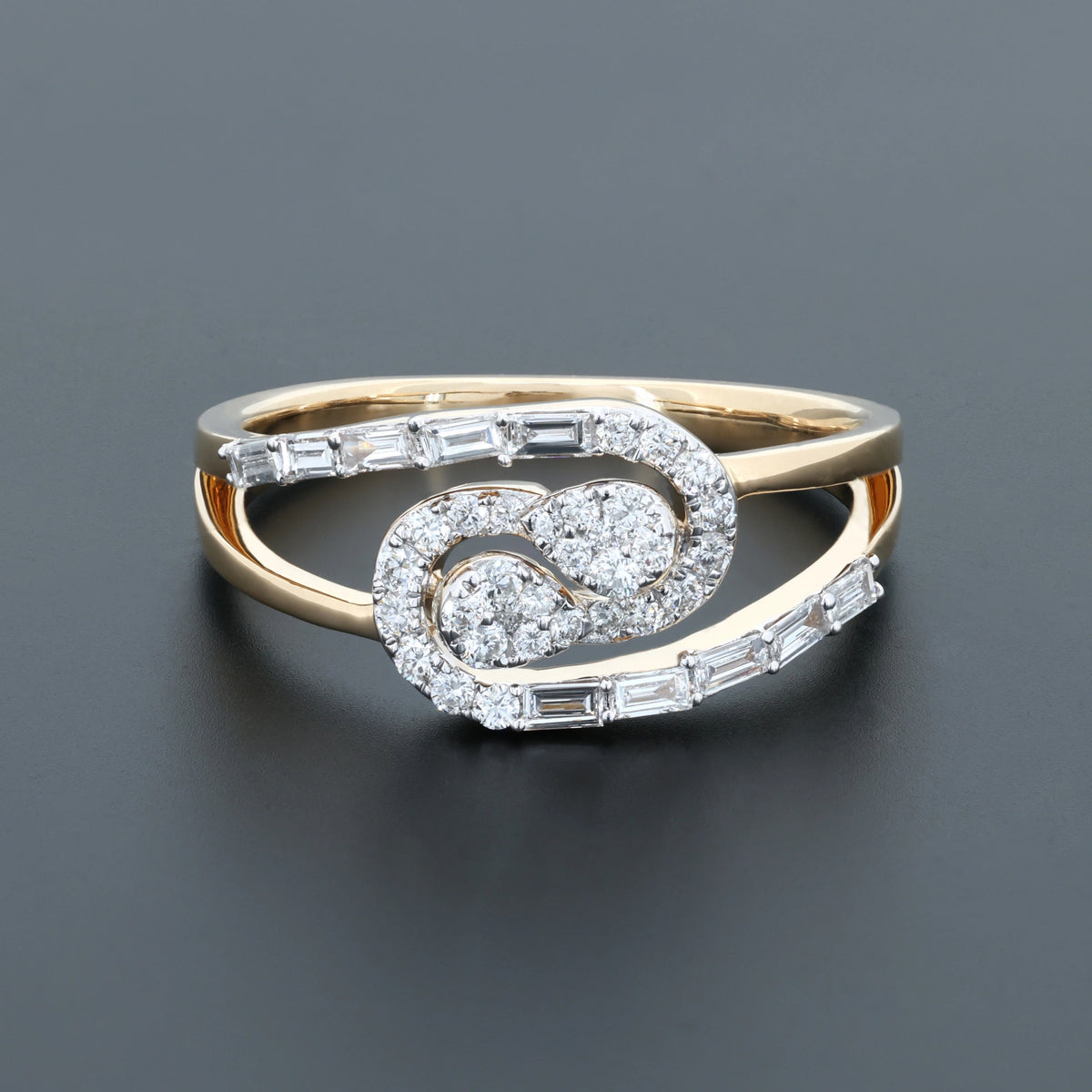 NATURAL DIAMOND JEWELLERY RING