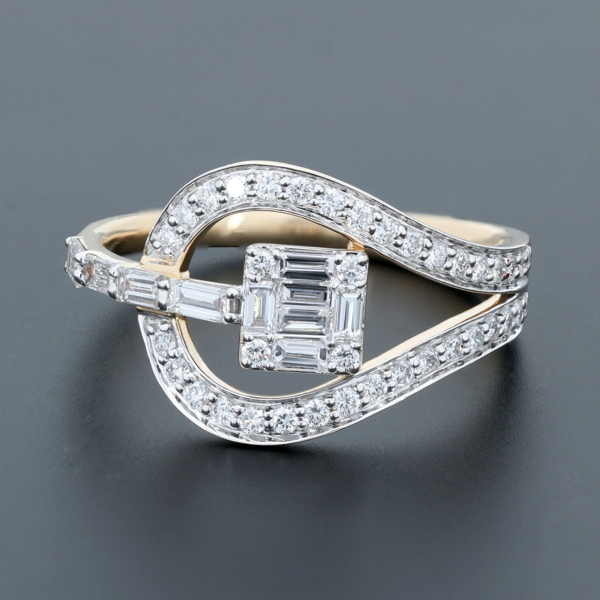 NATURAL DIAMOND JEWELLERY RING