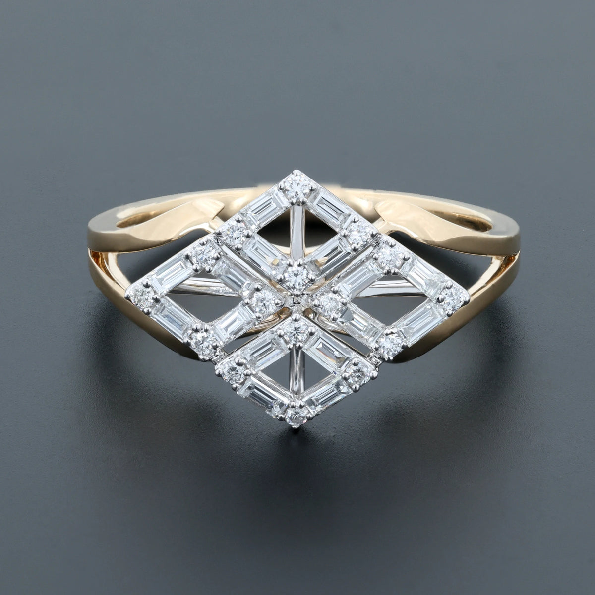 NATURAL DIAMOND JEWELLERY RING