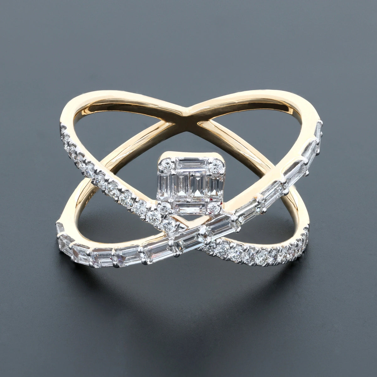 NATURAL DIAMOND JEWELLERY RING