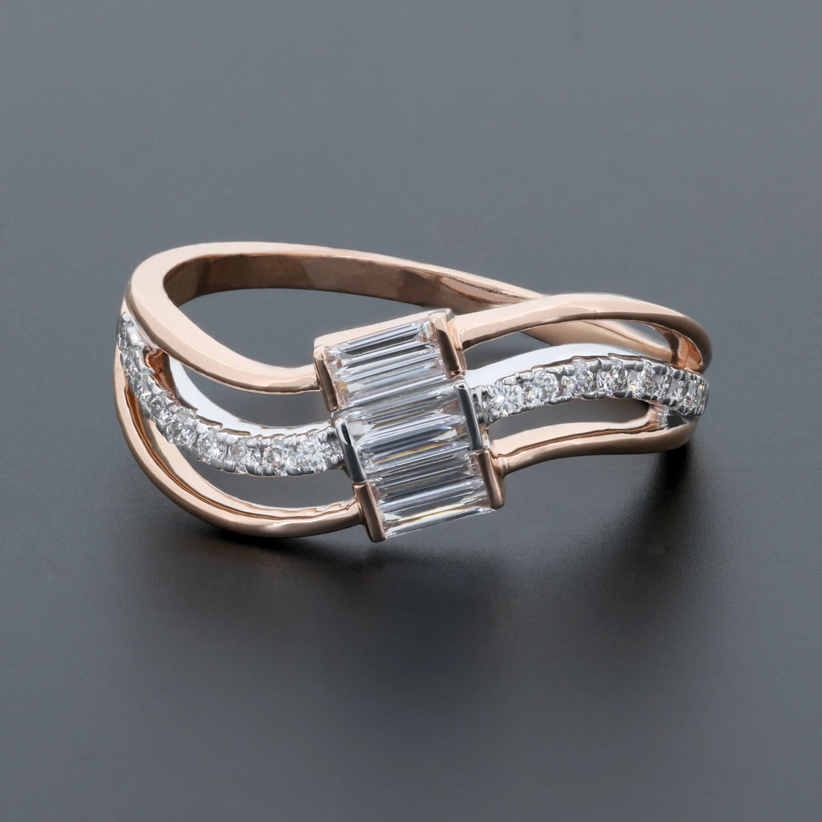 NATURAL DIAMOND JEWELLERY RING