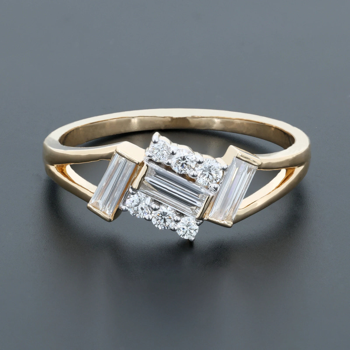 NATURAL DIAMOND JEWELLERY RING